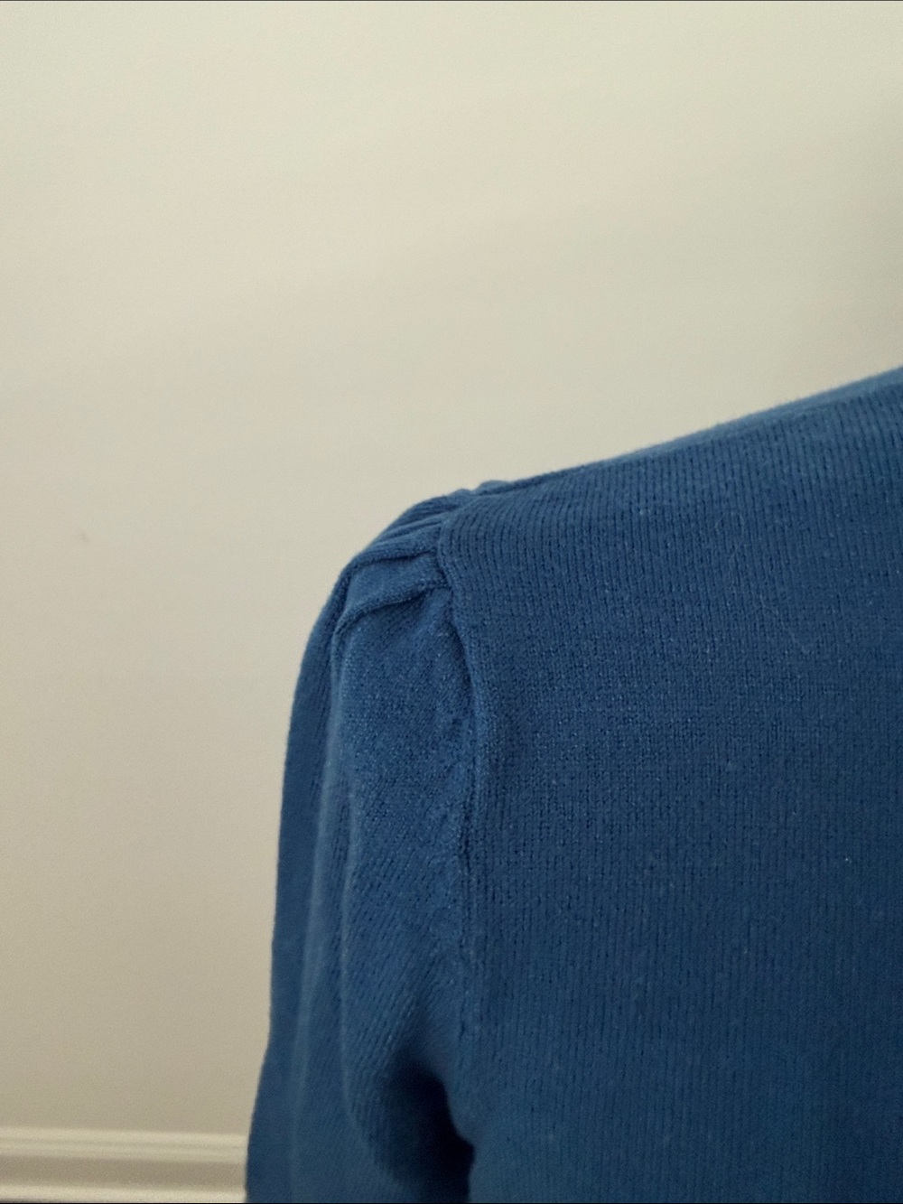 Studio 19 Women’s Simple Crewneck Long Sleeve Top in Teal Blue, Size Large - Picture 3 of 9